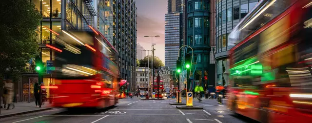 VT Aladin London Bus