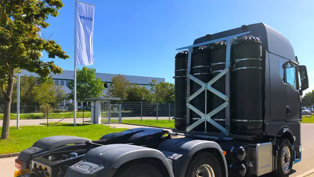 Heavy-duty truck with the Voith Plug & Drive Hydrogen Storage System